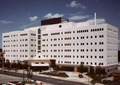 St. John Bernsen Medical Plaza