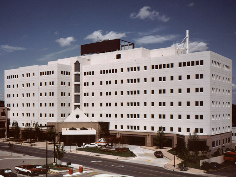 St. John Bernsen Medical Plaza